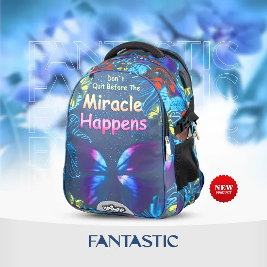 صورة حقيبة ظهر مدرسية للبنات من Fantastic - مقاس 18 تصميم الفراشة المضيئة مع عبارة ملهمة