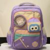 صورة الشنطة الـ "كيوت" اللي هتحببهم في المدرسة! 🎒💜